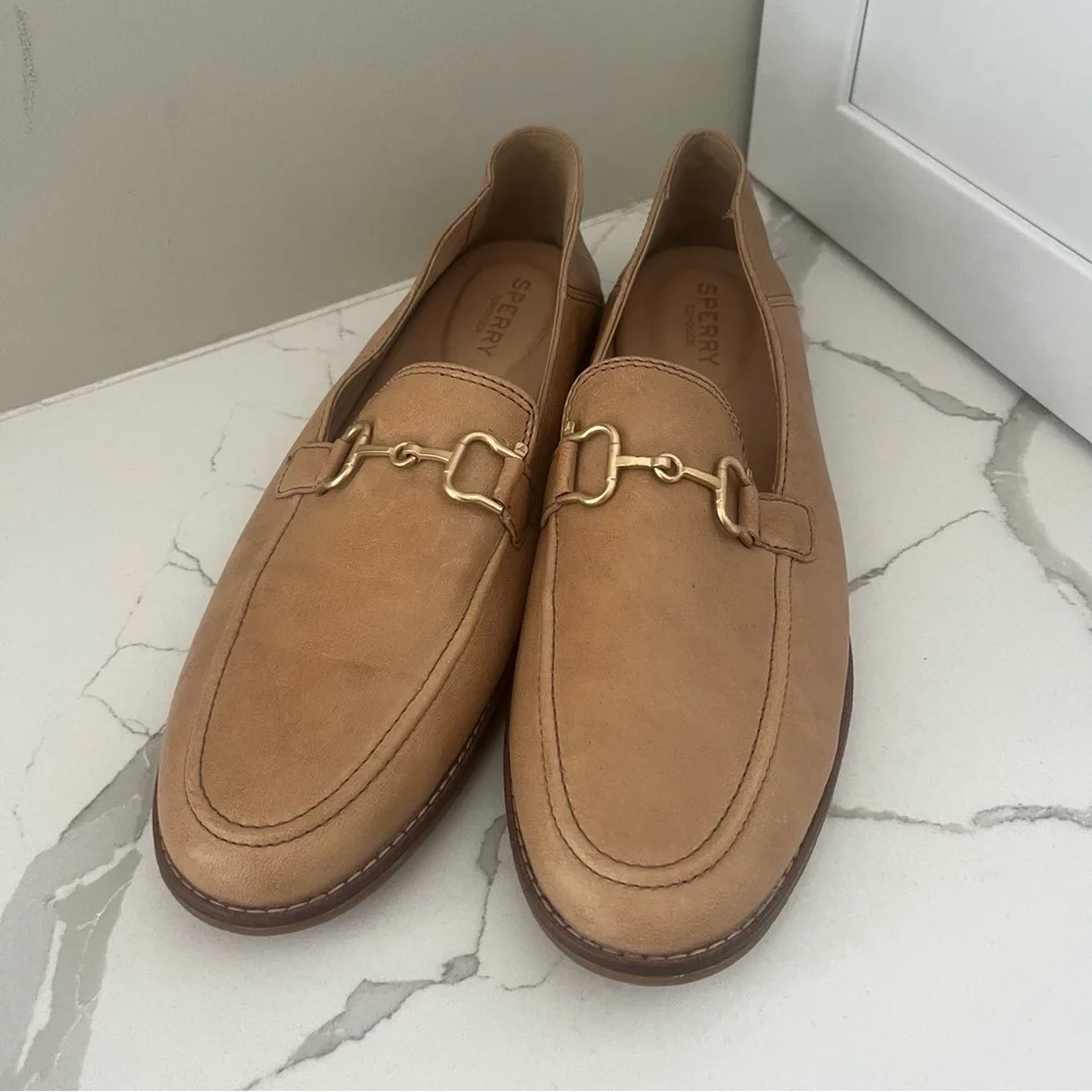 Sperry , Women’s Tan Speery seaport buckle, women’s Loafers, Size 10